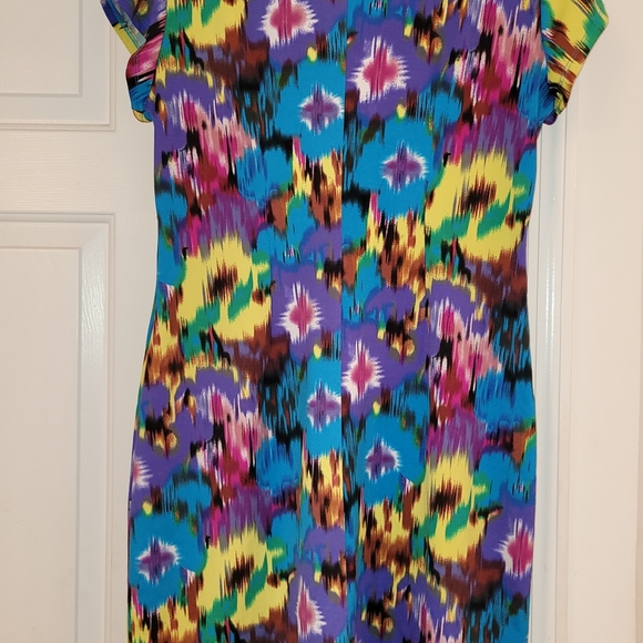 Dress - Picture 7 of 7